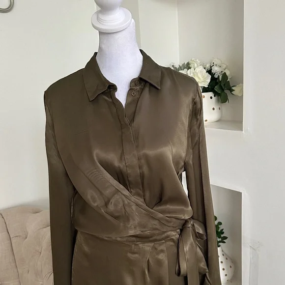 NWT Reiss Olive Satin Midi Dress